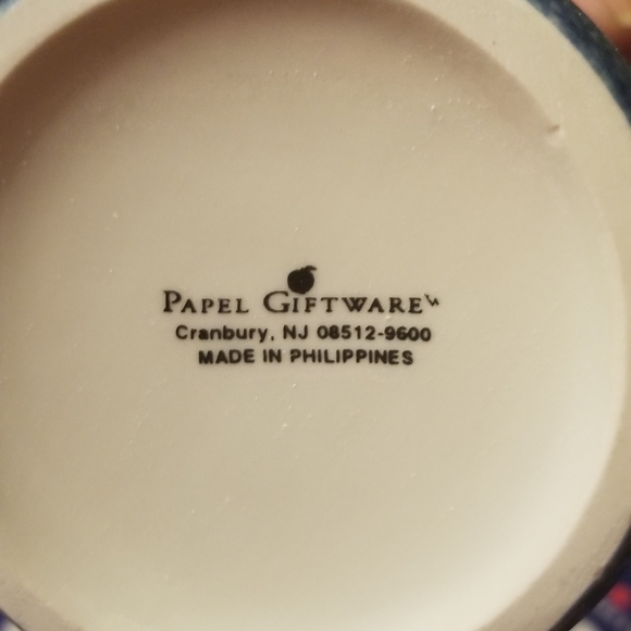 Nwt Adorable set of mugs and candlesticks - Picture 5 of 8